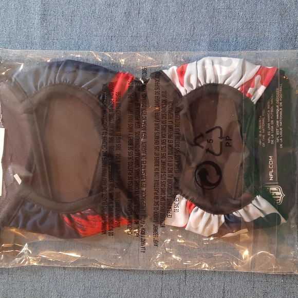 *NEW* Patriots facemasks - Picture 3 of 5